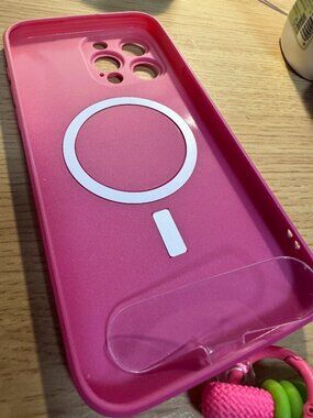 Hot Pink MagSafe Case